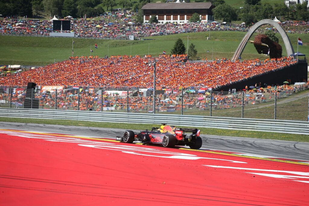 Fan-Rückkehr trotz Corona – Hamilton sorgt sich