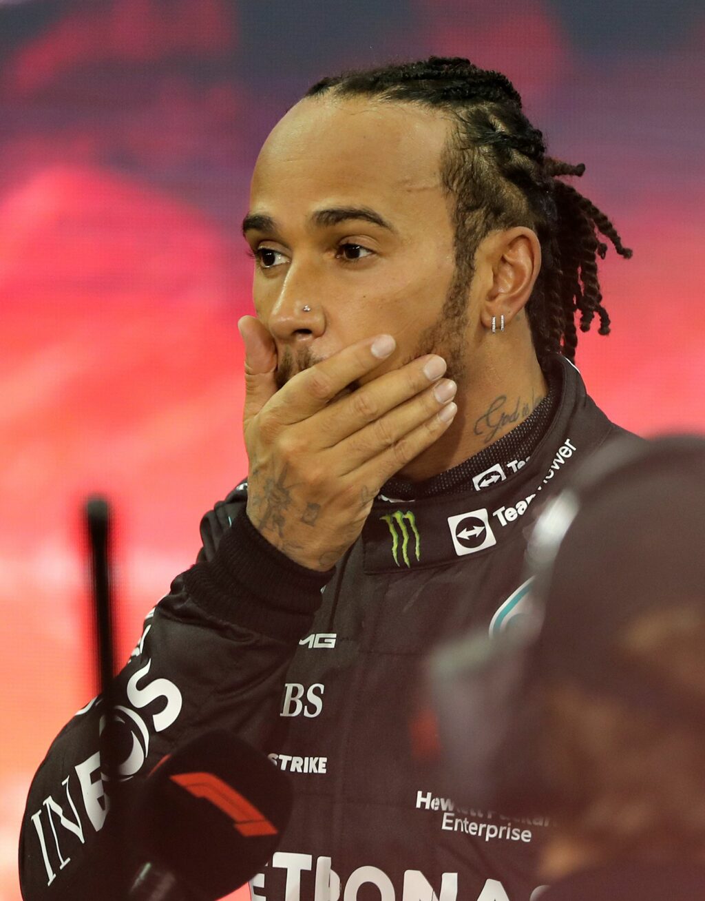 Nach der WM-Enttäuschung: Hamilton ab Mittwoch ein Ritter