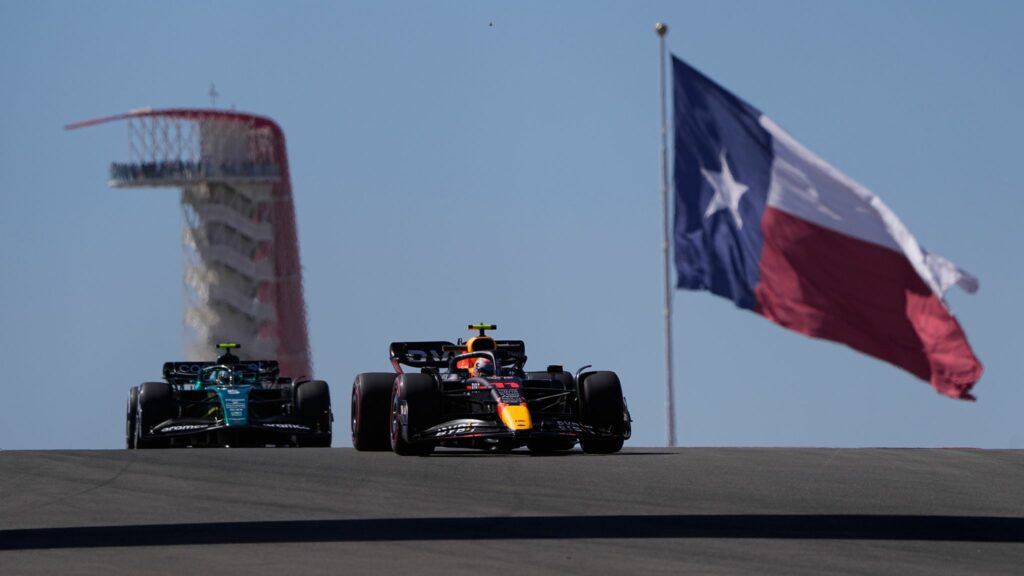 Reifentest-Training in Austin: Leclerc vorn