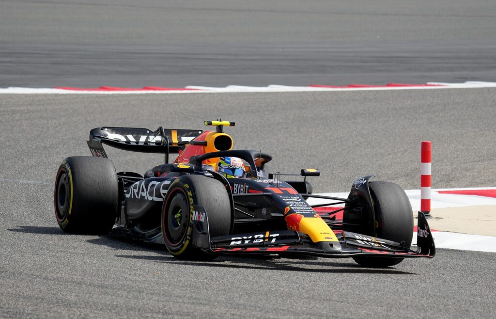 Perez mit erster Bestzeit – Hülkenberg wird 14.