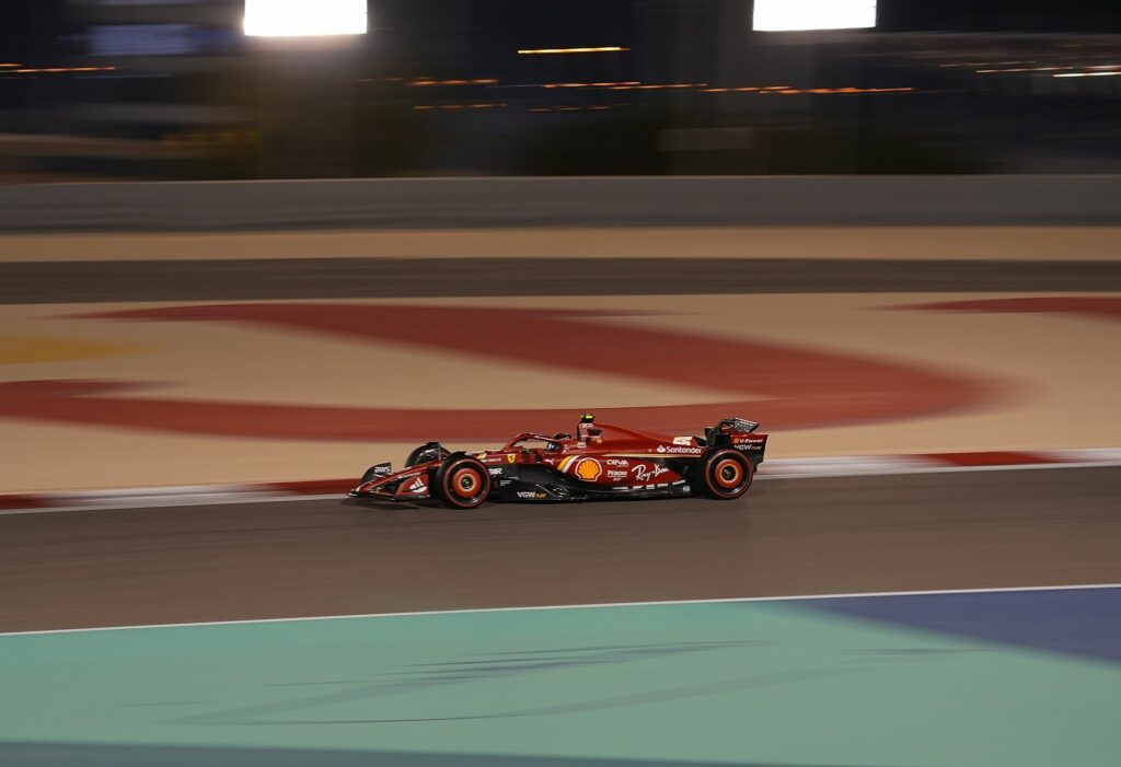 Sainz-Bestzeit vor Auftakt-Qualifikation in Bahrain